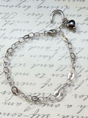 Delicate Silver Chain Bracelet with Hematite Heart Charm & Horseshoe Charm